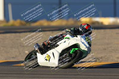 media/Nov-19-2023-CVMA (Sun) [[1f3d1b7ccb]]/Race 17 Amateur Supersport Middleweight/